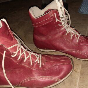 Red Leather timberlands